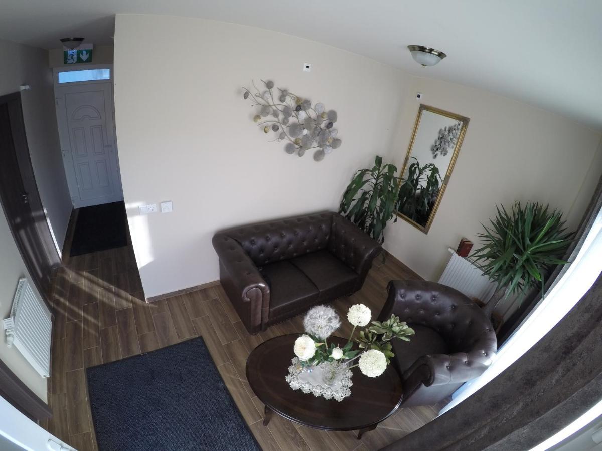 לנטי Fonix Apartman מראה חיצוני תמונה