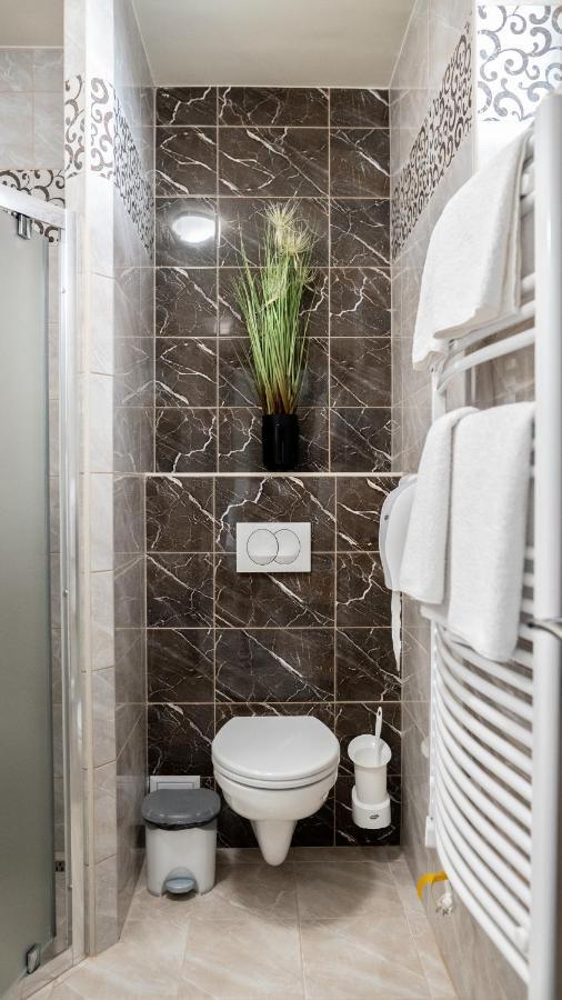 לנטי Fonix Apartman מראה חיצוני תמונה